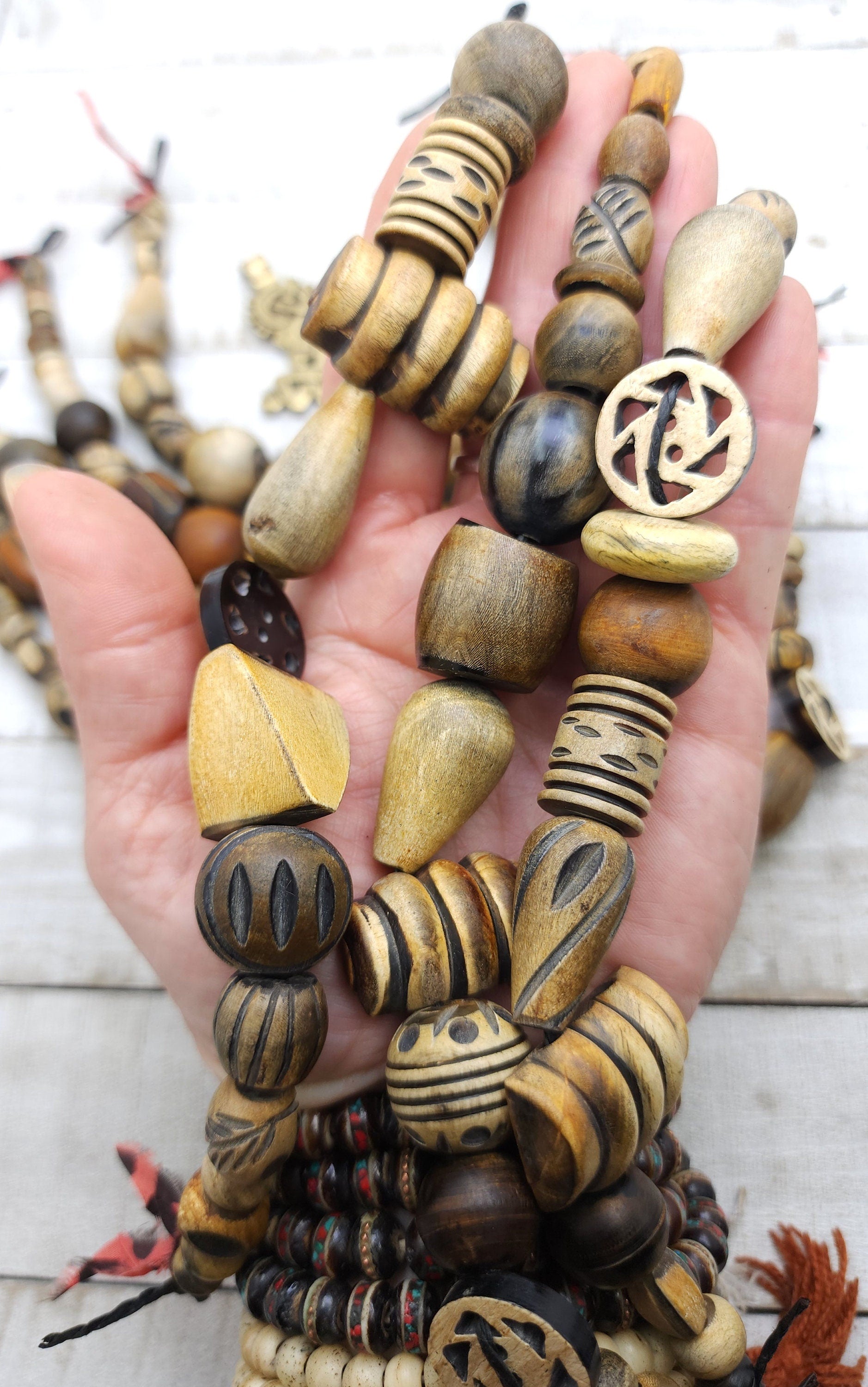 Hebra variable de cuentas de hueso de cuerno, 10", cuentas talladas, cuentas de hueso nativas y africanas, suministros para hacer joyas.