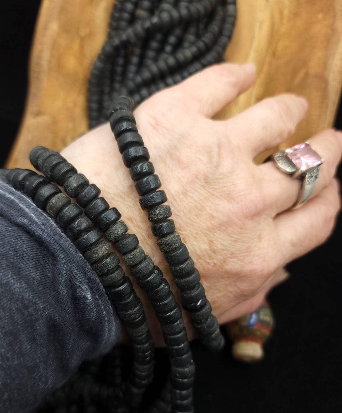 Black Color Beads With Strong Old Rustic Accent / 7-8mm 10"Long Strand / Indonesia / Java / Boho / Tribal / Ethnic / Jewelry Supplies