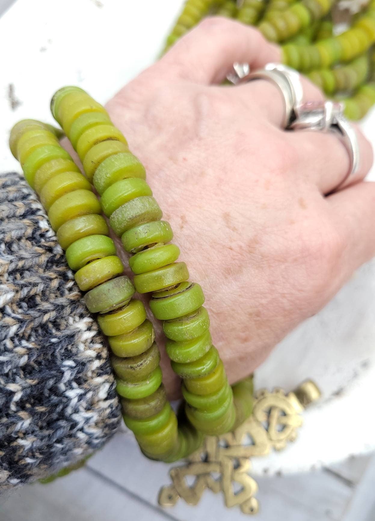 Hermosas cuentas con acento rústico de 11-12 mm de hilo de 10" de largo/indonesio/java/tailandia/suministros de joyería.