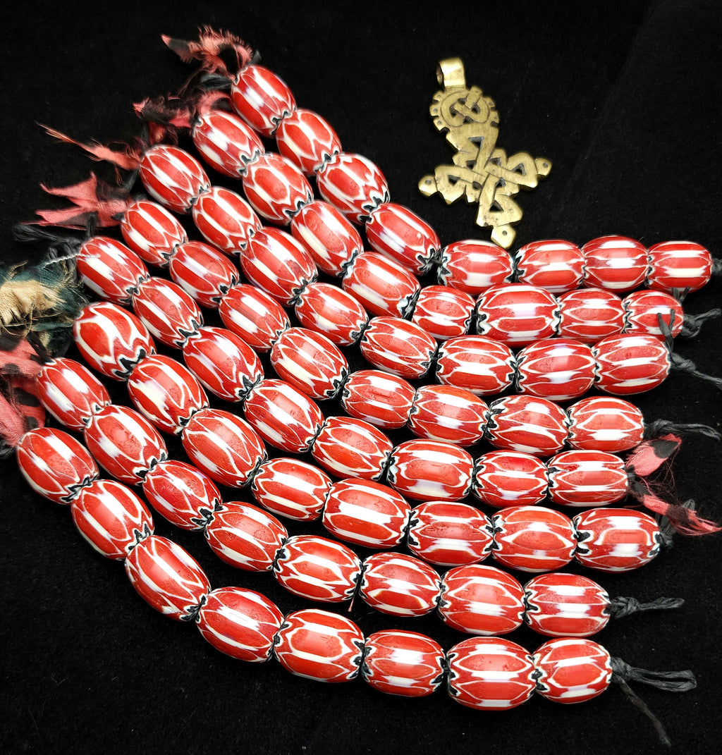 Chevron Beads 6 Layers Red And White 16-19mm, Chevron Glass Beads, Jewelry Making Supplies.