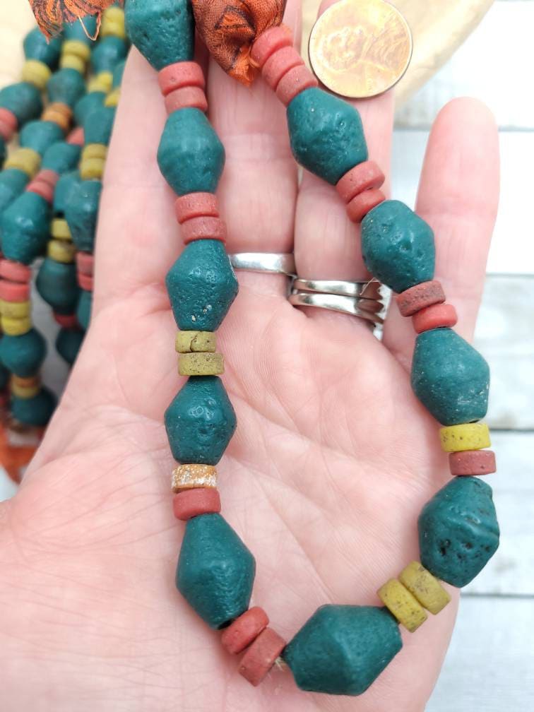 Bicone Glass Beads With Old Rustic Accent / Java Glass Beads Strand 10 "16-18mm x 13mm / Jewelry Supplies / Indones Beads / Lampwork Beads.