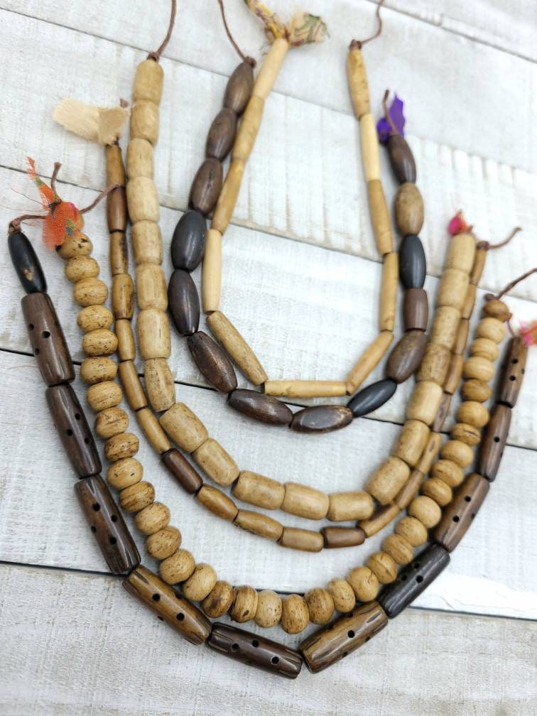 Wonderful Lot Of Bone Beads Vintage / Tribal / Boho / Ethnic / Hippie / Ethnic / Navajo / Native American / Jewelry Supplies.