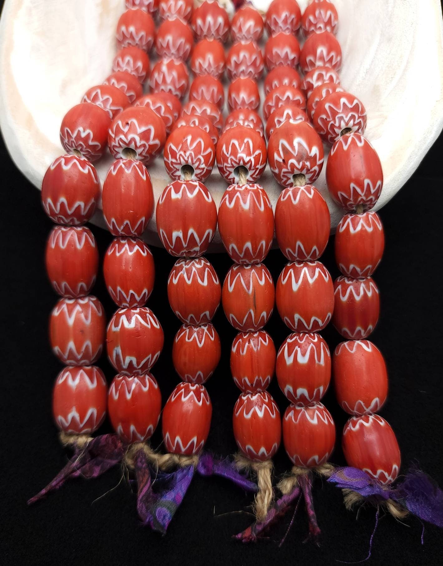 Chevron Beads Oval Multi Layered Red and White Strand 10 Chevron Beads 17-19×13-16mm / Jewelry Making Supplies / African Trade Beads