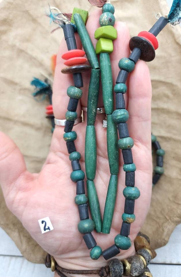 Lots Of Beautiful Bone Beads / Big Sale A Lot Of Beads / Ethnic / Hippie / Vintage / Tribal / Navajo / Jewelry Supplies.