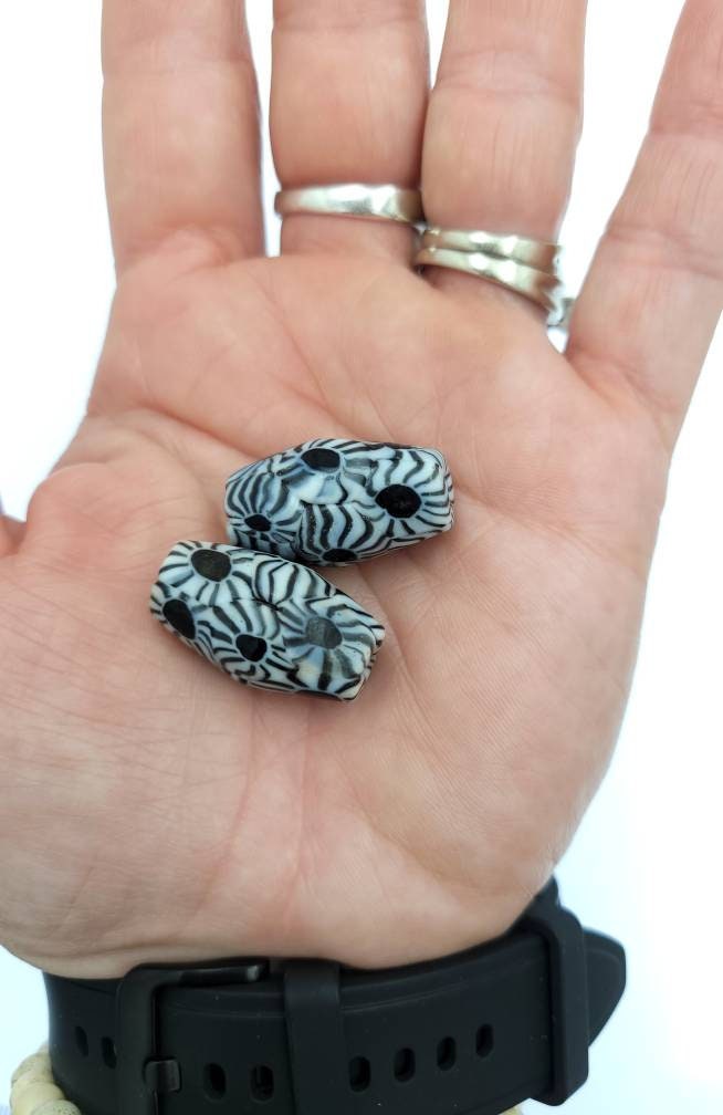 Beautiful And Ancient Indonesian Beads Millefiore From East Java /Jewelry Supplies / Old Stock Hard To Find.