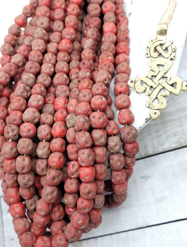 Red Glass Beads With Rustic Accent 15 Beads 10-11 × 10-11mm, Lampwork Beads, Indonesian,  Thailand, Jewelry Making Supplies, Craft.