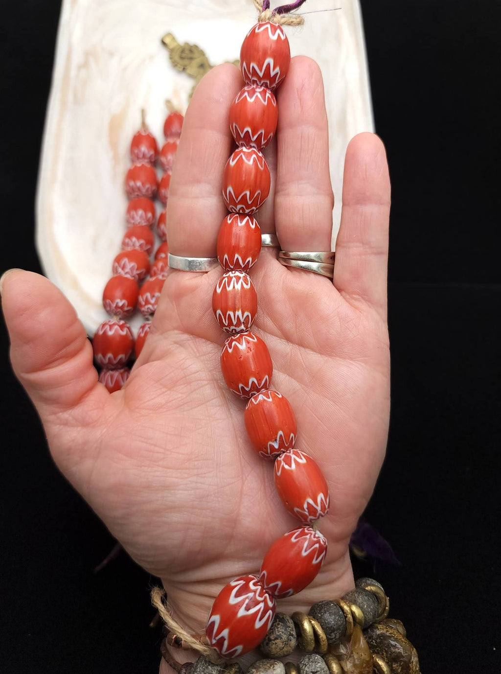 Chevron Beads Oval Multi Layered Red and White Strand 10 Chevron Beads 17-19×13-16mm / Jewelry Making Supplies / African Trade Beads