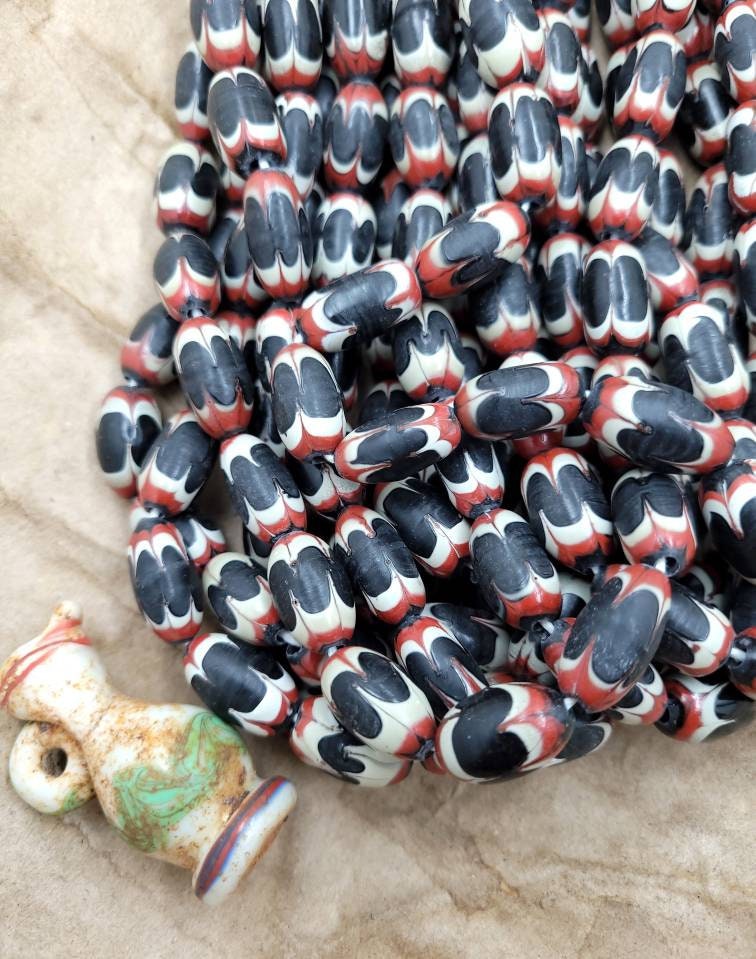 Vintage Thailand Chevron Beads 19mm x 10mm, Choose the Strand Length Option, Jewelry Supplies, Indonesian, Glass Beads Like Chevron.
