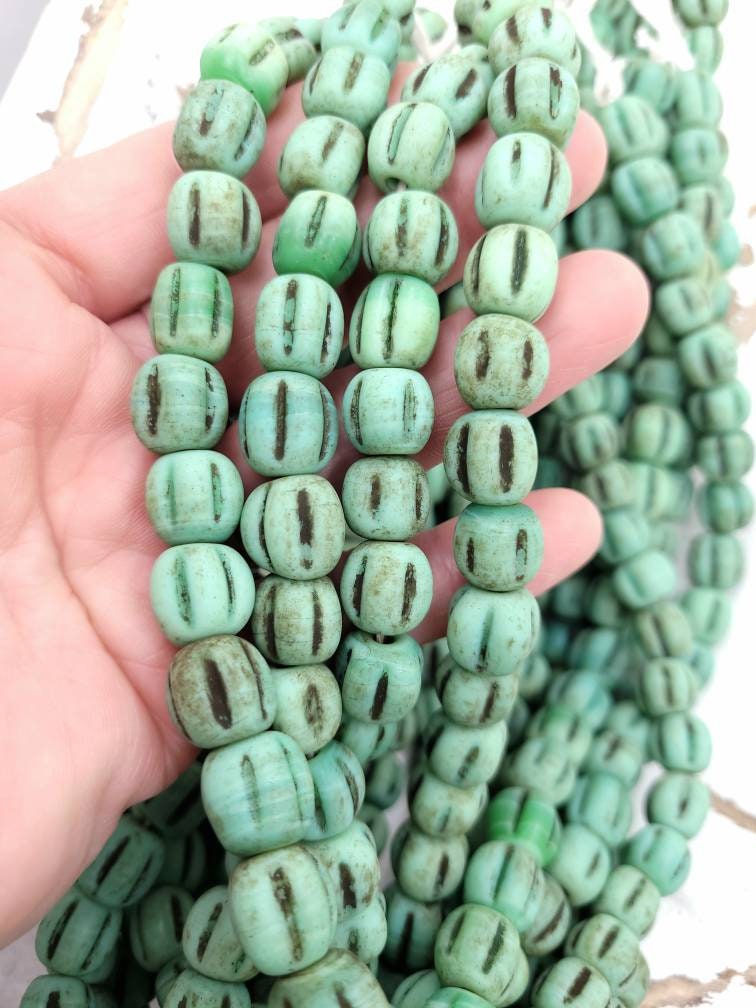 Melon Shaped Glass Beads With Accent Rustic Old Look 10-11mm Strand of 12 Beads, Jewelry Making Supplies, Pumpkins Beads.
