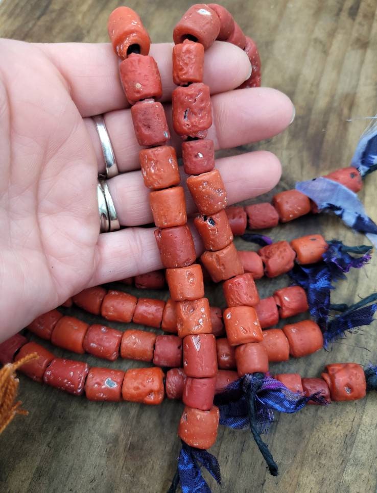 Beautiful Himalayan Beads, Rustic Beads Antique Accent Strand With 15 Beads, Jewelry Making Supplies, Ethnic, Tribal, Glass Beads.