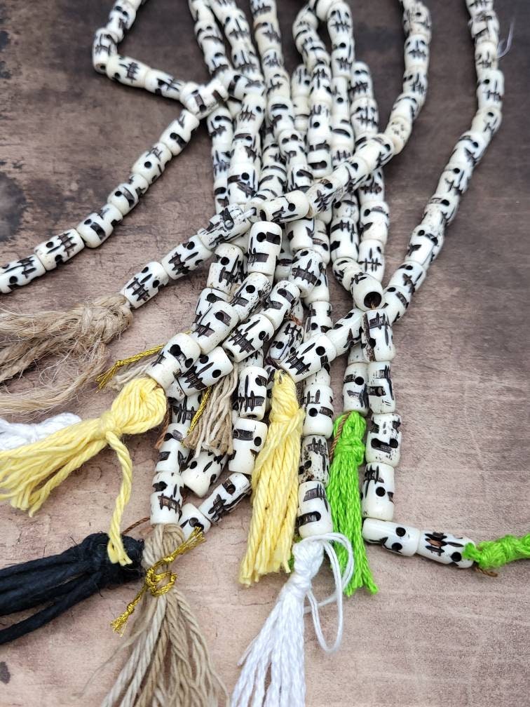 Cuentas de hueso de yak Cráneo Tibetano / Cuentas de cráneo de hueso tallado / Cuentas nepalíes / Suministros de joyería.