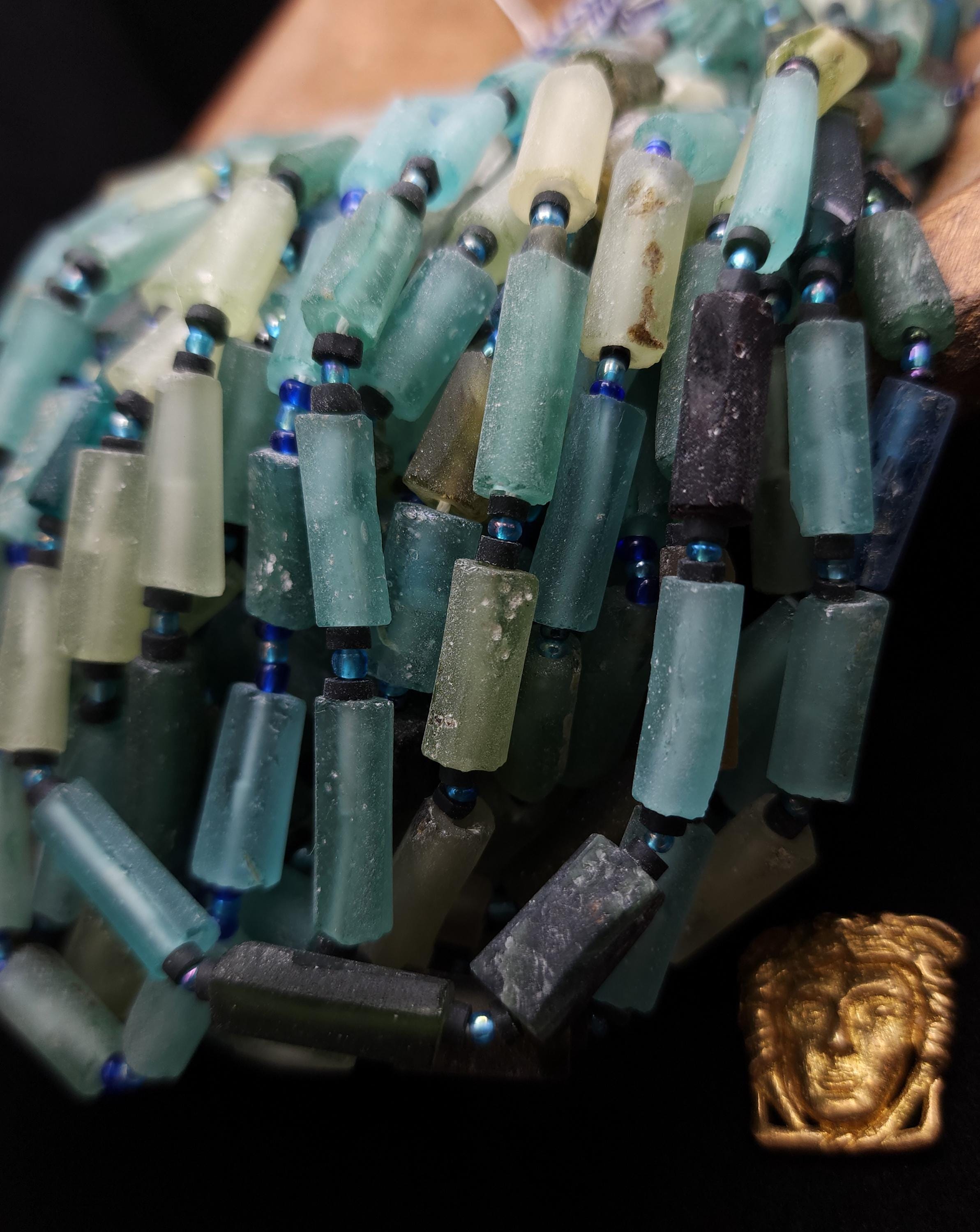 Antique Tube Roman Glass, with a rich history of over 15 centuries, offers a unique material for creating exceptional jewelry pieces.
