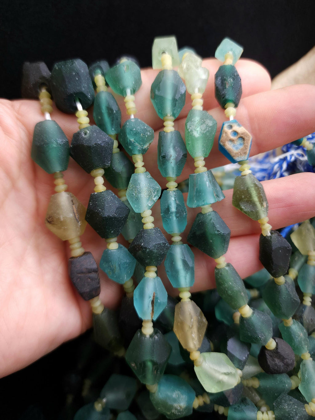 Genuine Ancient Roman Glass, Roman Glass Showing The Effects Of Age, Diamond-Shaped Beads Long 9mm-16mm, Jewelry Making Supplies