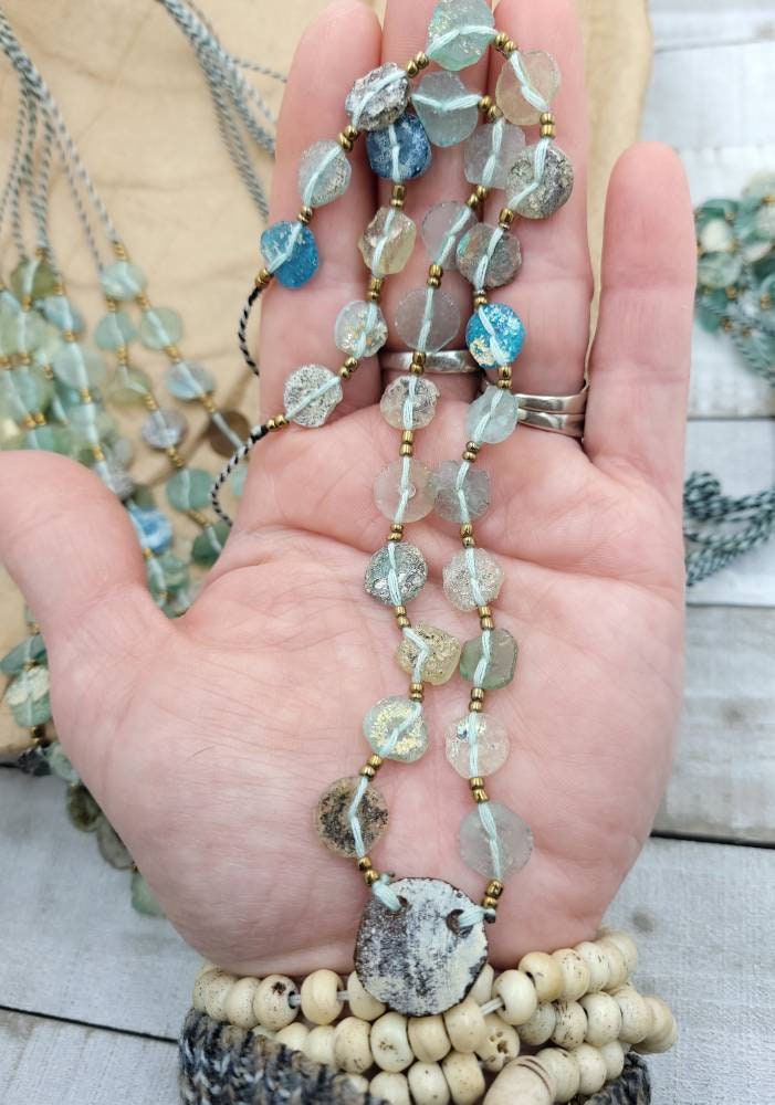 Beautiful Very Exclusive Authentic Roman Glass Necklace 9-12m Strong Patina/2,000 Years Old/Ancient Rome Glass/Fine Relics/Jewelry Supplies.