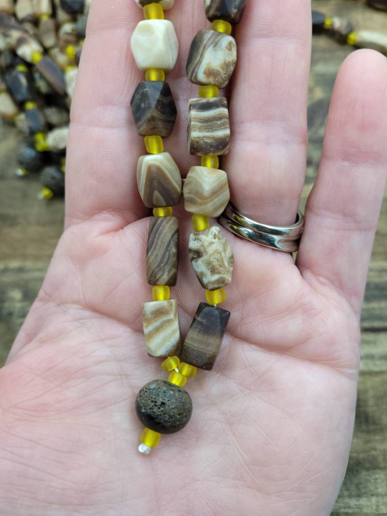 Wow Beautiful Old Chocolate Calcite Strand with 20-24 Beads 9-16mm x 6-11mm / Afghan Antique Discoveries Beads / Raw Beads / Jewelry Supplie