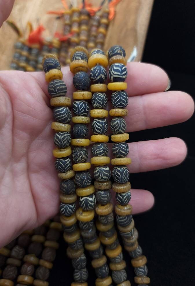 Authentic 90's Vintage Ethnic Feather Beads, Strand 8" 34-36 Beads Choose Dusty Rose or Dark blue 9x7mm, Jewelry Making Supplies, Craft.