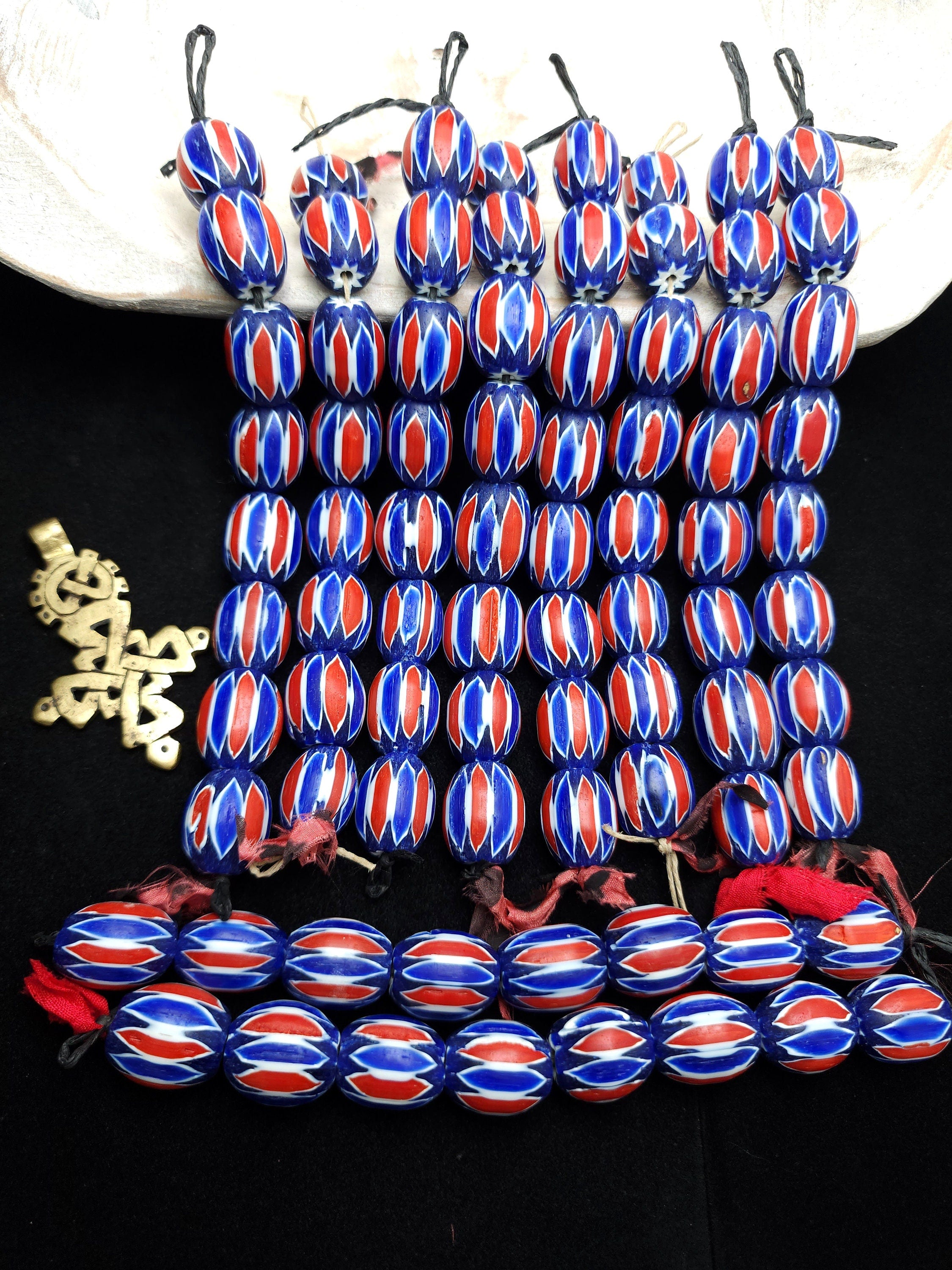 Large Chevron Beads, Strand With 8 Beads Blue, White And Red 20-21 × 15-18mm, Chevron Glass Beads, Tribal, Ethnic, Jewelry Making Supplies.