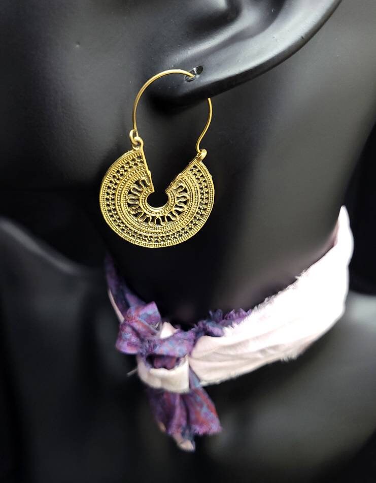 Beautiful Solid Brass Gold Earrings / Elegant Earrings / Entirely Handmade Jewelry.