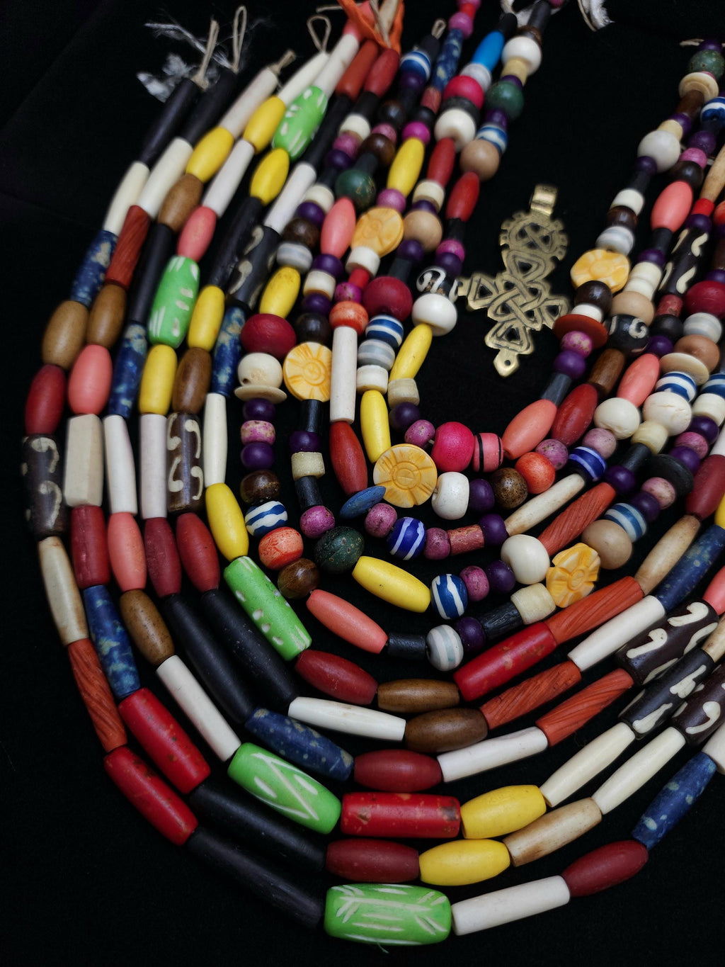 Great Mix Of Buffalo Bone Dyed Beads, Great Variety to create Jewelry, Jewelry Making Supplies, Option To Choose, Fun Beads.