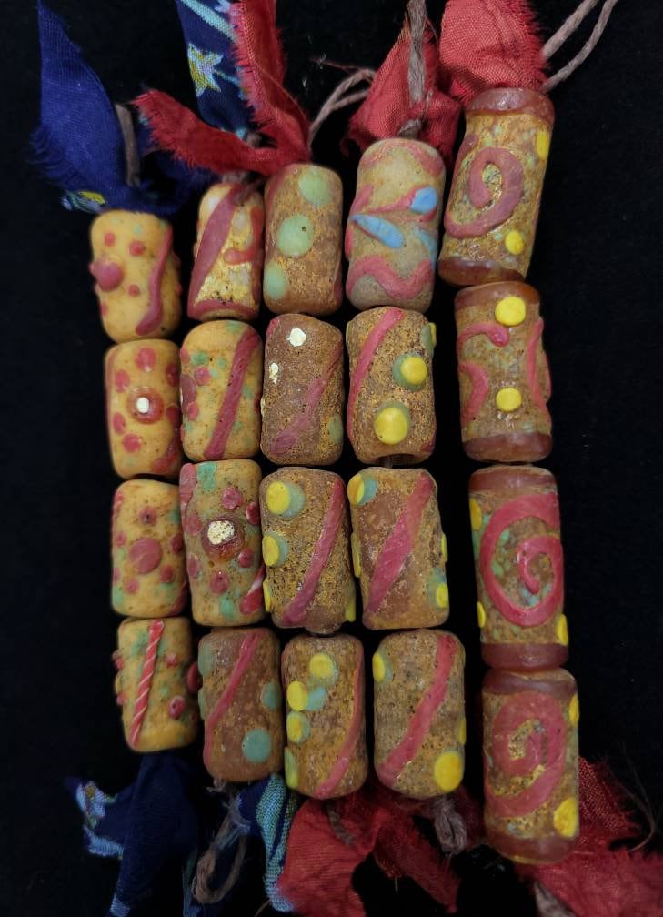 Old Glass Beads Handmade In The 90's From Thailand Lot of 4 Beads / Lampwork beads / Indonesian Beads / Jewelry Supplies / Vintage.