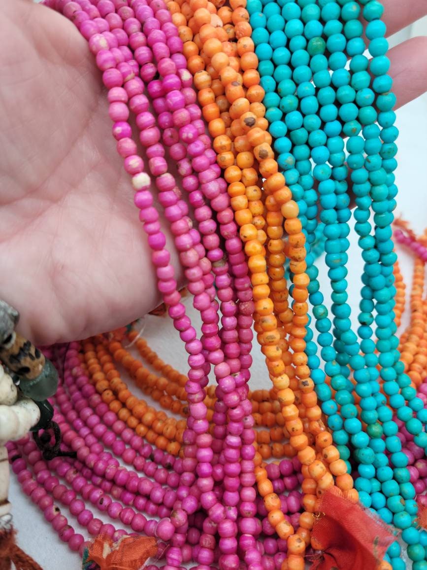 Beautiful Handmade Water Buffalo Bone Beads 4x4-4x5mm / 12 inches strand 70-74 Beads / Jewelry Supplies.