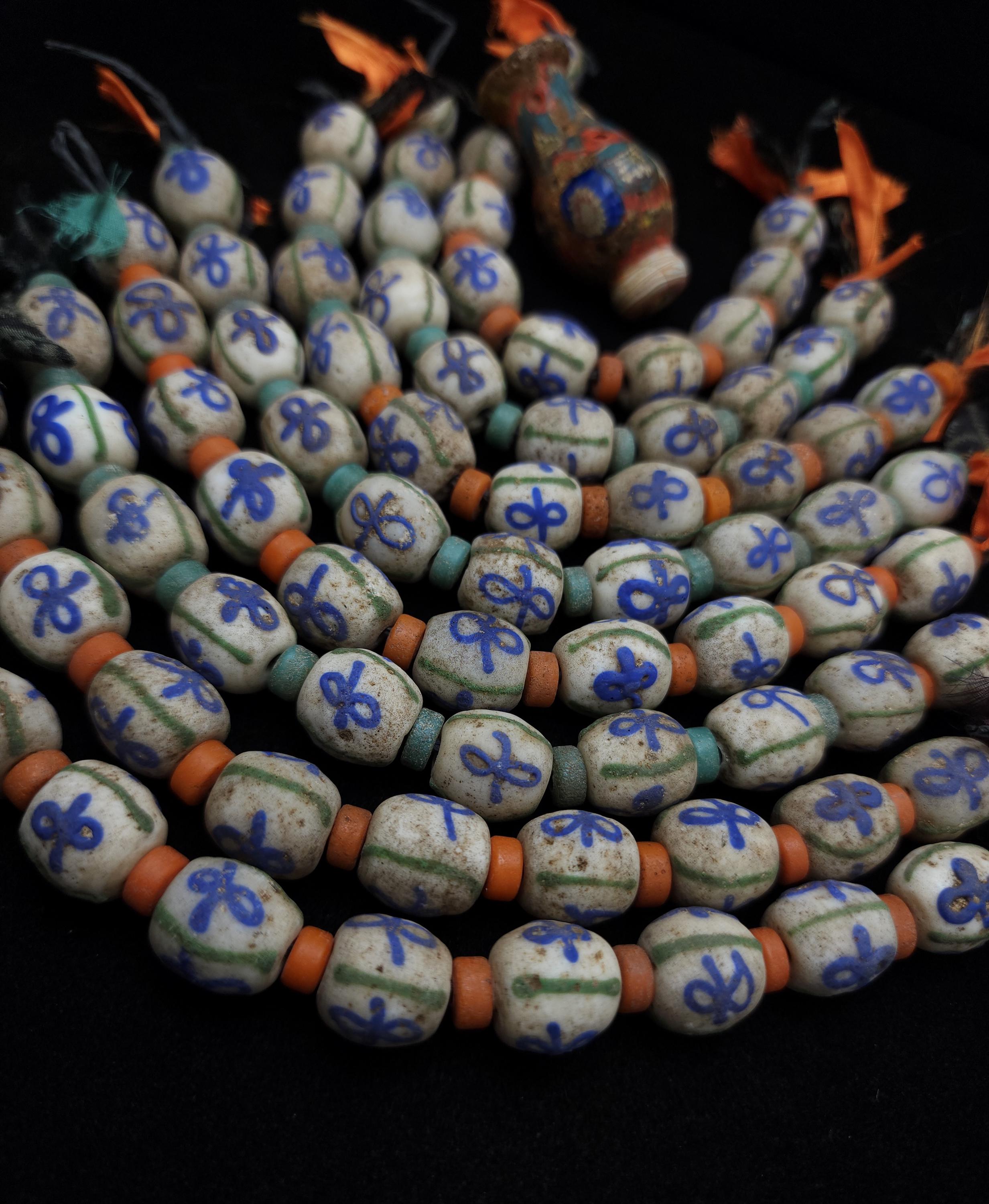 Vintage Glass Beads From Indonesia, Strand 10 Beads 13-15 × 13-14mm, Jewelry Making Supplies