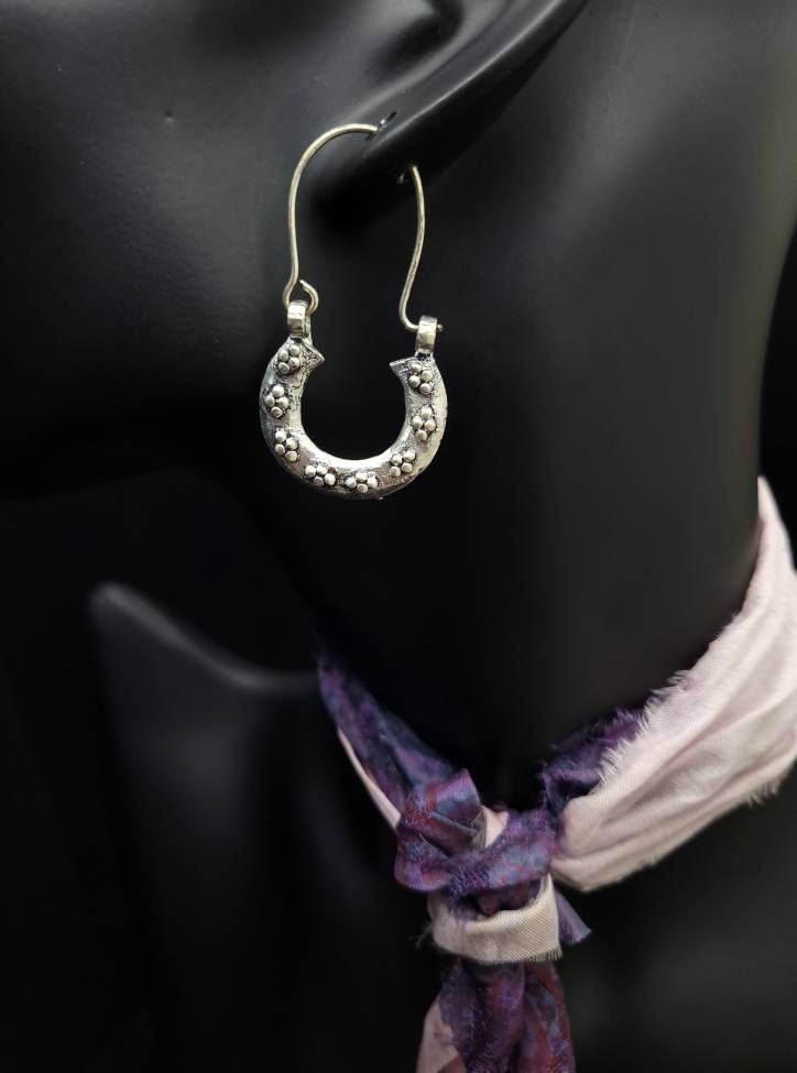 Beautiful Silver Afghan Earrings / Totally Handmade Jewelry / Afghanistan Jewelry.