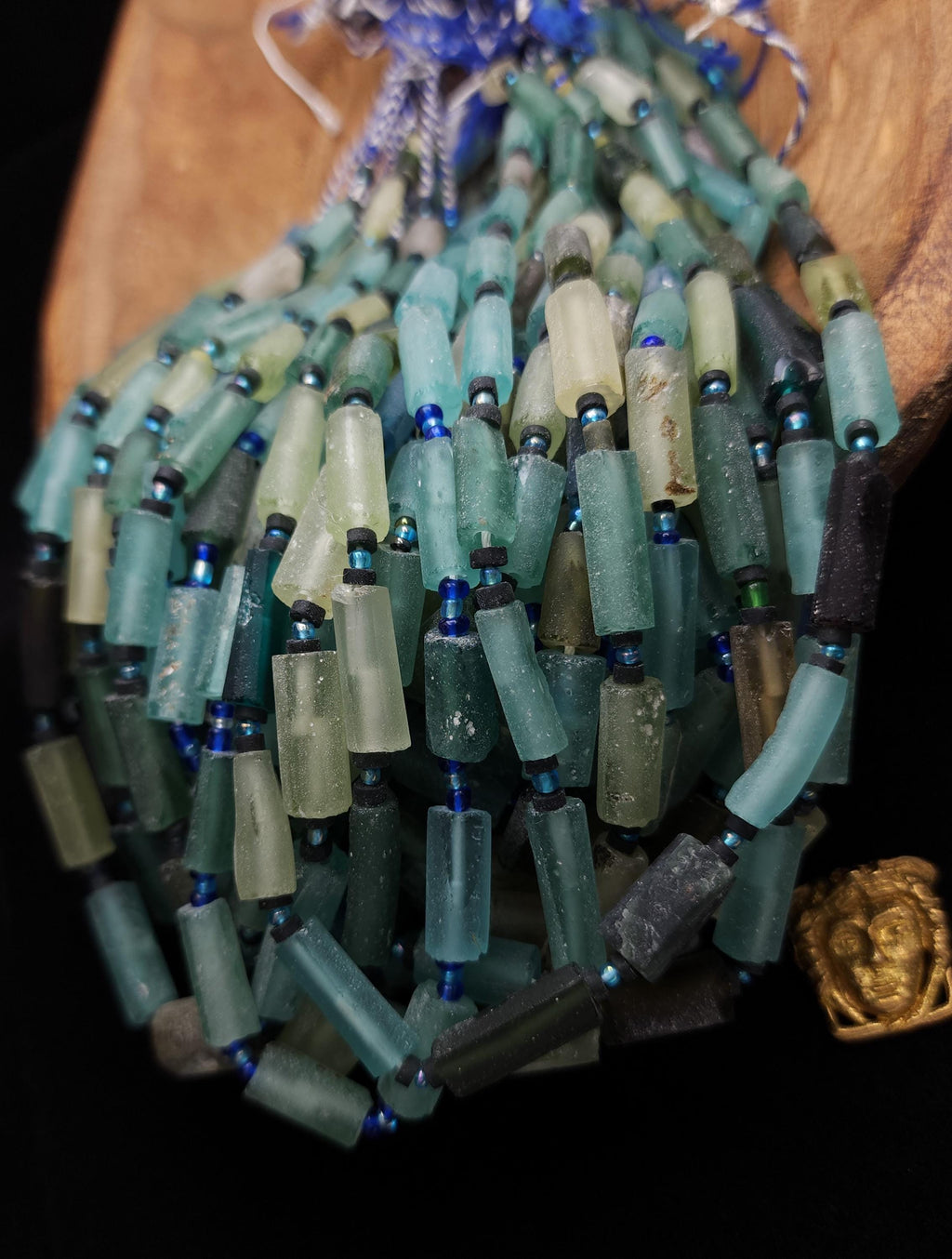 Antique Tube Roman Glass, with a rich history of over 15 centuries, offers a unique material for creating exceptional jewelry pieces.