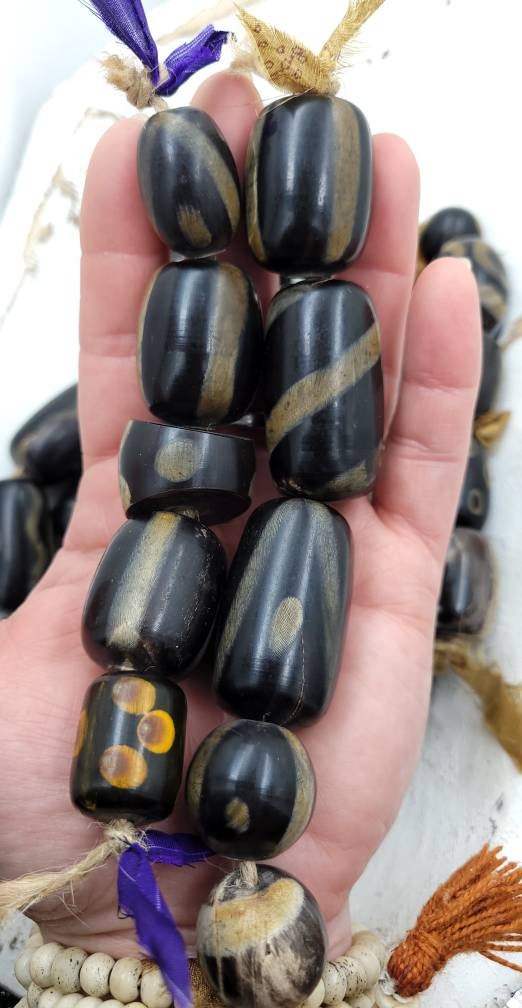 Lot Of 5 Handmade Horn Bone Beads / Large 22-38mm x 13-25mm Bone Beads / Jewelry Supplies / Tribal Boho Hippie Vintage Ethnic.