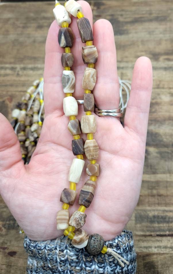 Wow Beautiful Old Chocolate Calcite Strand with 20-24 Beads 9-16mm x 6-11mm / Afghan Antique Discoveries Beads / Raw Beads / Jewelry Supplie