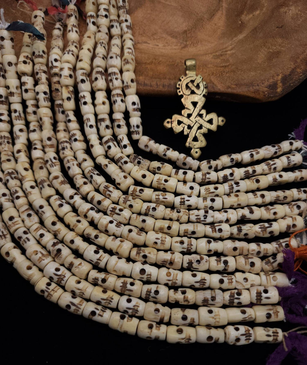 Skull Bone Beads / Rosary  / Buddhist Bone Skull Beads / Hand Carved Skull Beads / Kali Skull Beads / Strand 10" 12-14mm / Jewelry Supplies
