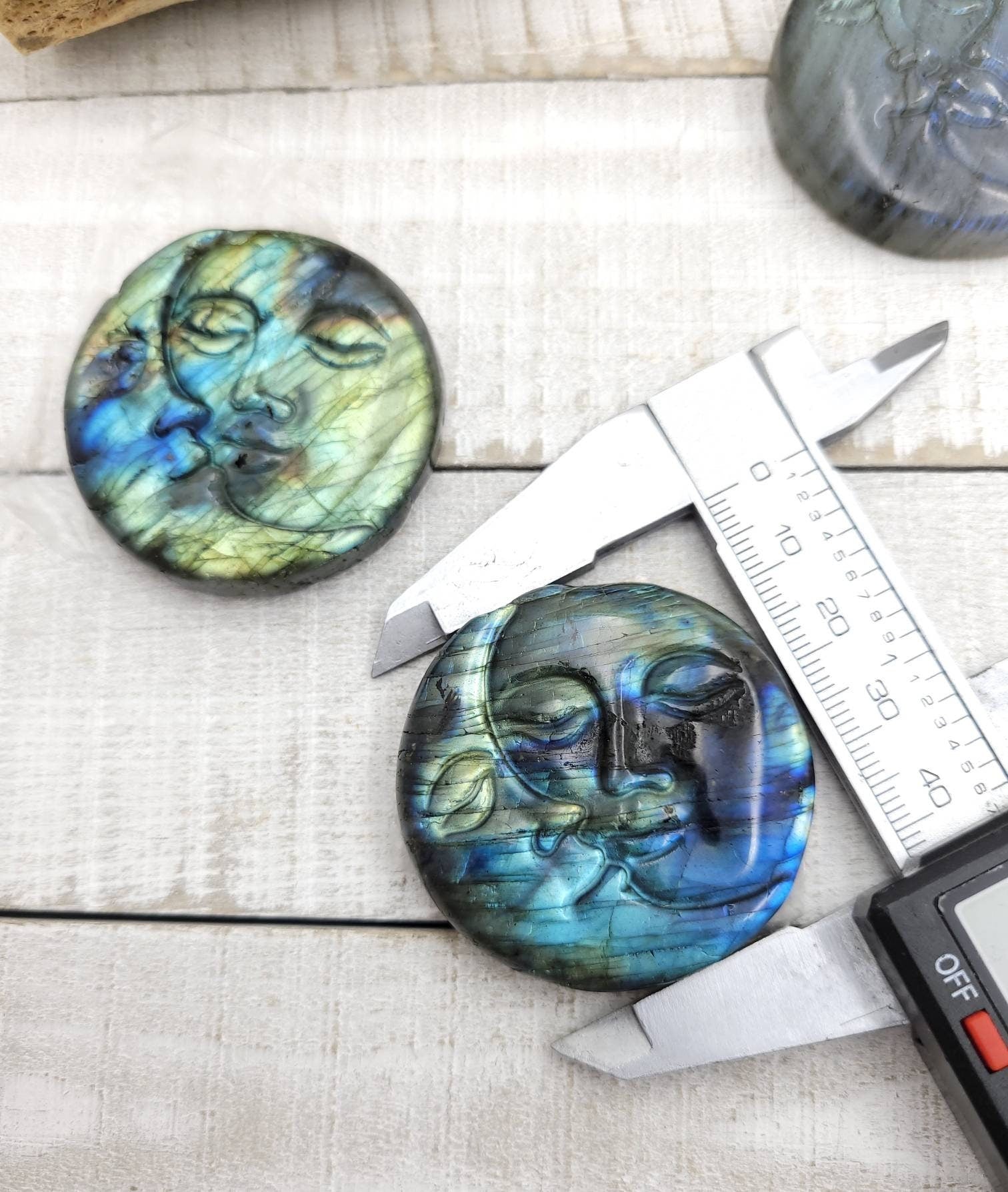 Hand Carved Labradorite Moon And Sun Face Design/Healing Reiki / Stone Collection Decoration Healing Meditation/Jewelry Supplies.