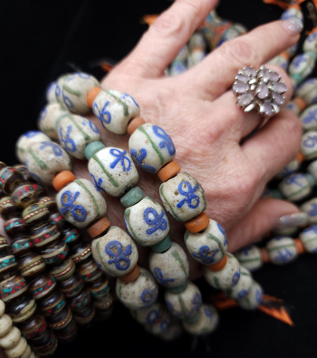 Vintage Glass Beads From Indonesia, Strand 10 Beads 13-15 × 13-14mm, Jewelry Making Supplies