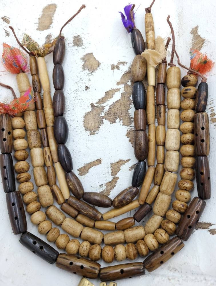 Wonderful Lot Of Bone Beads Vintage / Tribal / Boho / Ethnic / Hippie / Ethnic / Navajo / Native American / Jewelry Supplies.