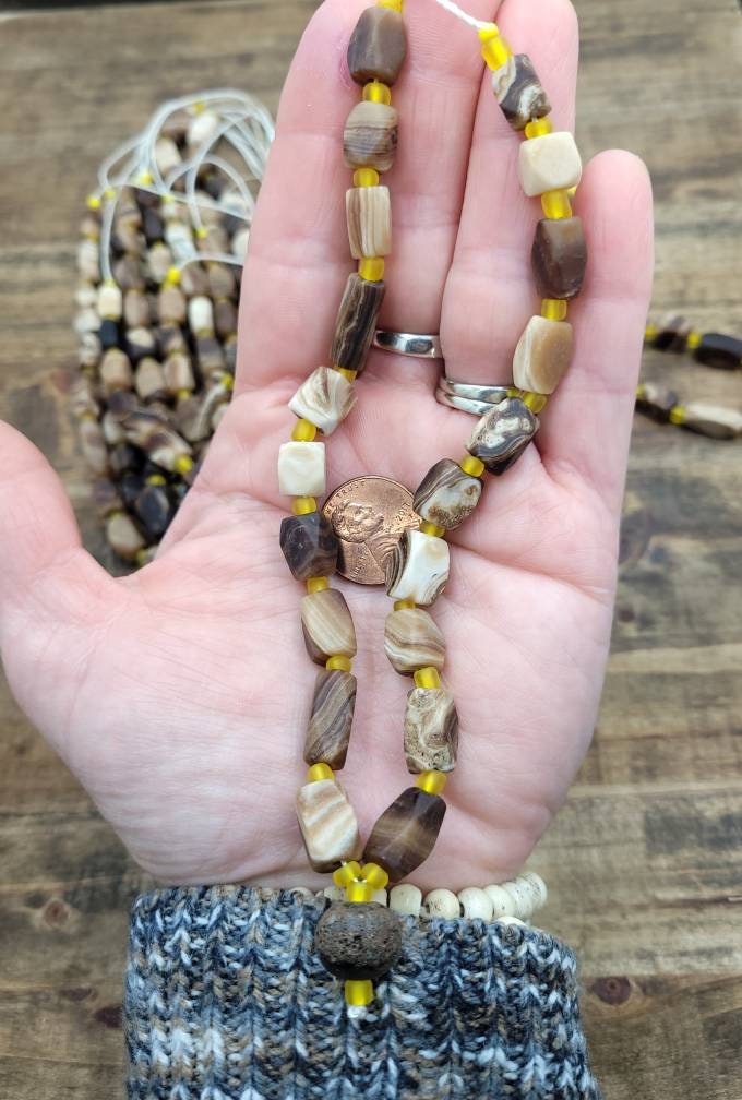 Wow Beautiful Old Chocolate Calcite Strand with 20-24 Beads 9-16mm x 6-11mm / Afghan Antique Discoveries Beads / Raw Beads / Jewelry Supplie