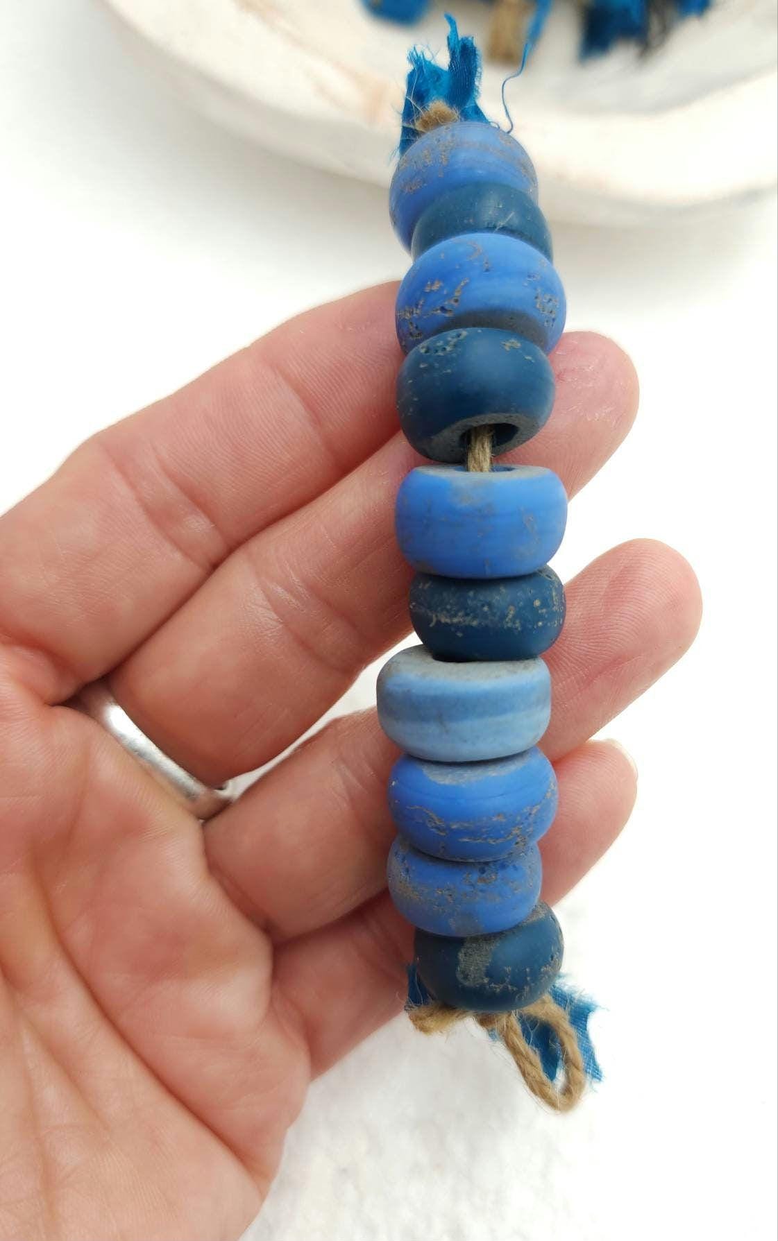 Old Glass Beads The 90s From Thailand [10] Blue Beads 13-17mm x8-9mm / Vintage / Indonesian Beads / Venetian / Jewelry Making Supplies