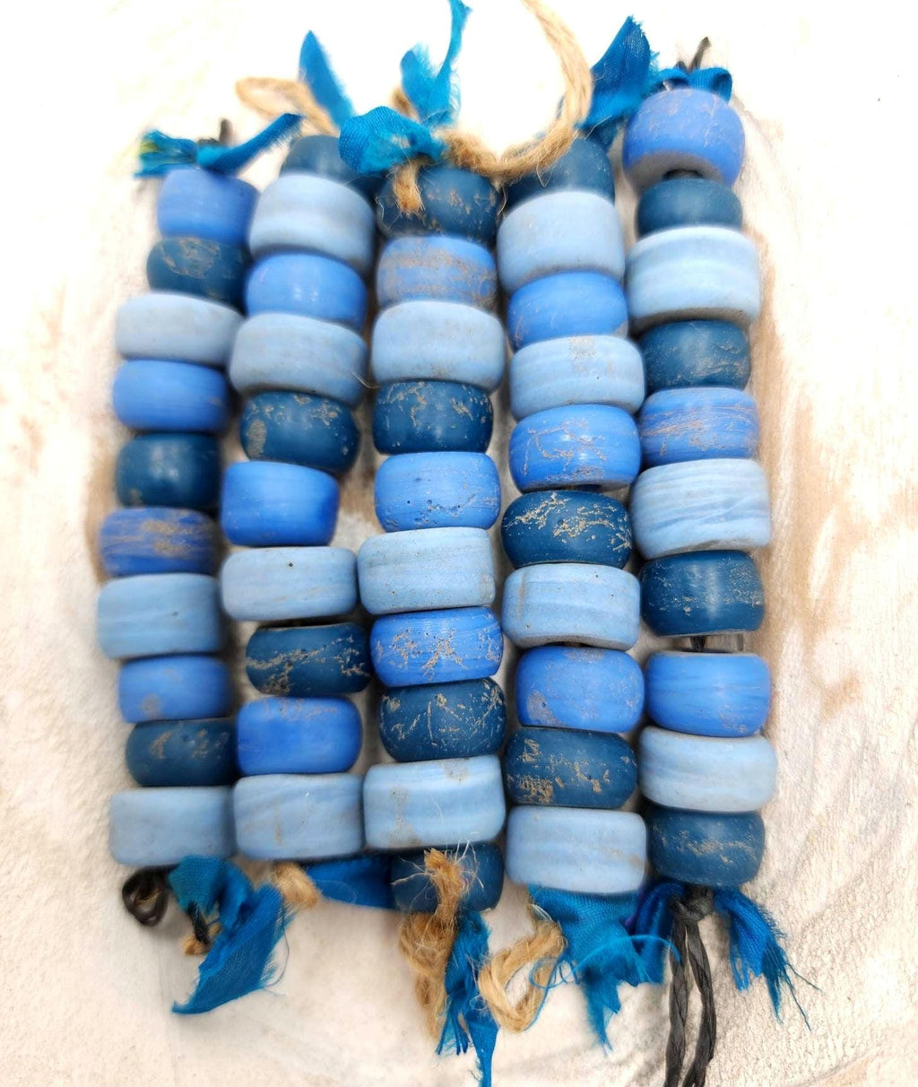 Old Glass Beads The 90s From Thailand [10] Blue Beads 13-17mm x8-9mm / Vintage / Indonesian Beads / Venetian / Jewelry Making Supplies