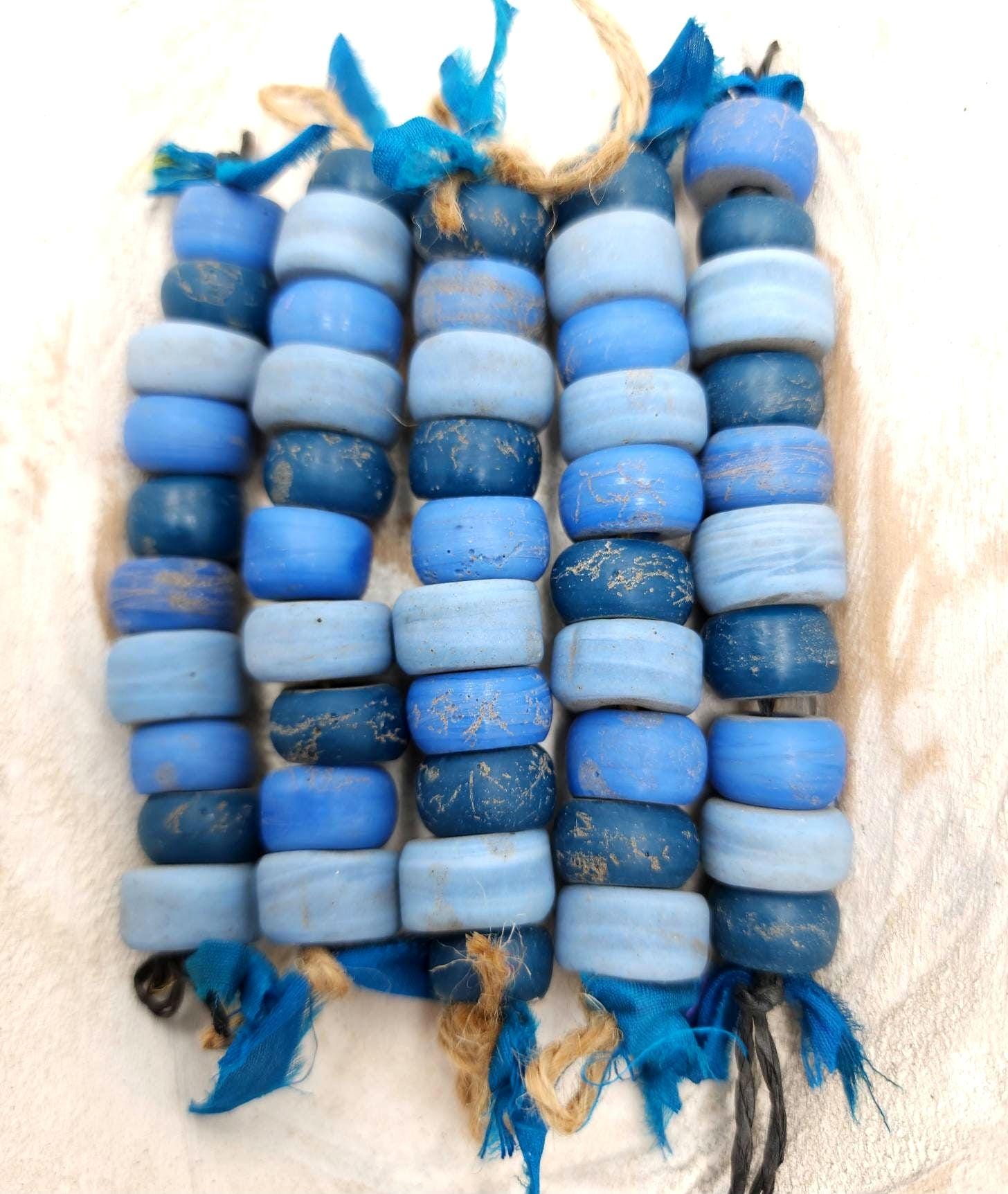 Old Glass Beads The 90s From Thailand [10] Blue Beads 13-17mm x8-9mm / Vintage / Indonesian Beads / Venetian / Jewelry Making Supplies