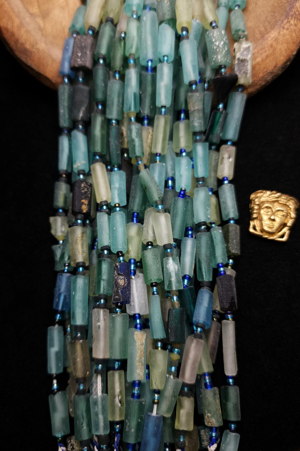 Antique Tube Roman Glass, with a rich history of over 15 centuries, offers a unique material for creating exceptional jewelry pieces.