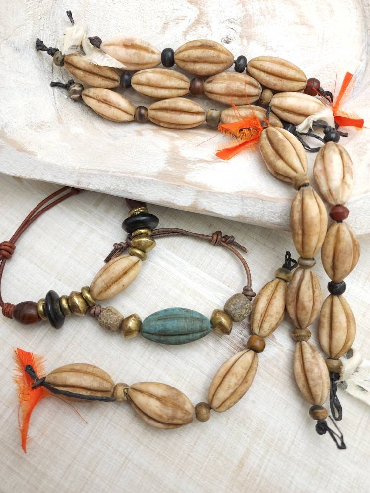 Large Oval Old Rustic Glass Melons Beads peach pink / Indonesian Hand Carved Beads / Choose 3 or 4 Beads 23-26mm  Jewelry Supplies
