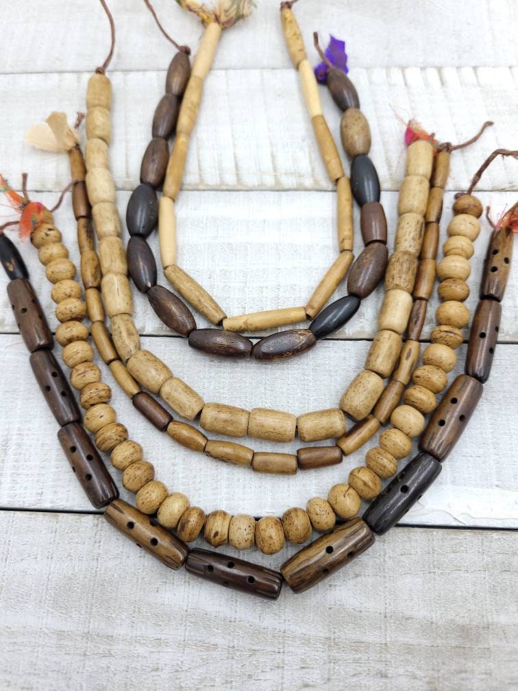 Wonderful Lot Of Bone Beads Vintage / Tribal / Boho / Ethnic / Hippie / Ethnic / Navajo / Native American / Jewelry Supplies.