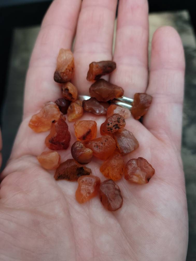 Authentic Carnelian / Rough Stone Real Carnelian / Healing Stone 15g.