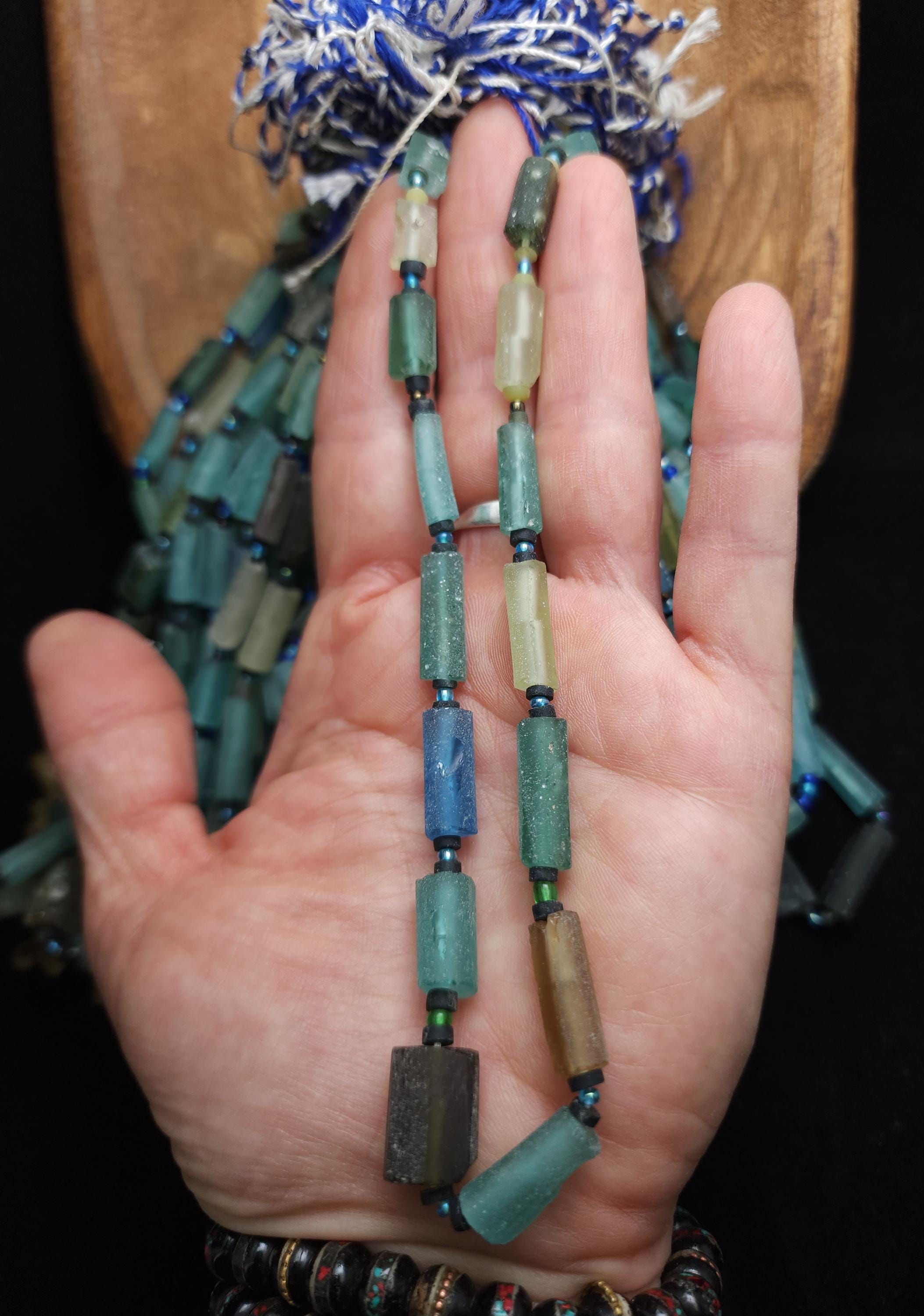 Antique Tube Roman Glass, with a rich history of over 15 centuries, offers a unique material for creating exceptional jewelry pieces.