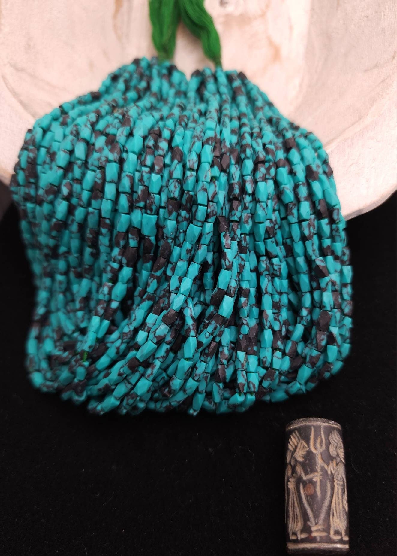 Reconstituido Afghani Stone Faceted Teal Turquoise Strand 11" 55-58 Beads 4-5×3mm / Jewelry Making Supplies.