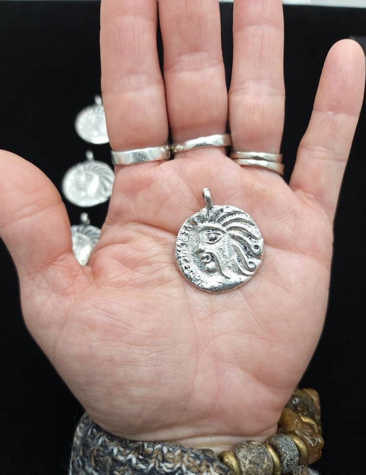 Afghani artisan hands pendants 35mm Long x 30mm Wide / Vintage / Tribal / Ethnic  / Jewelry Making Supplies.
